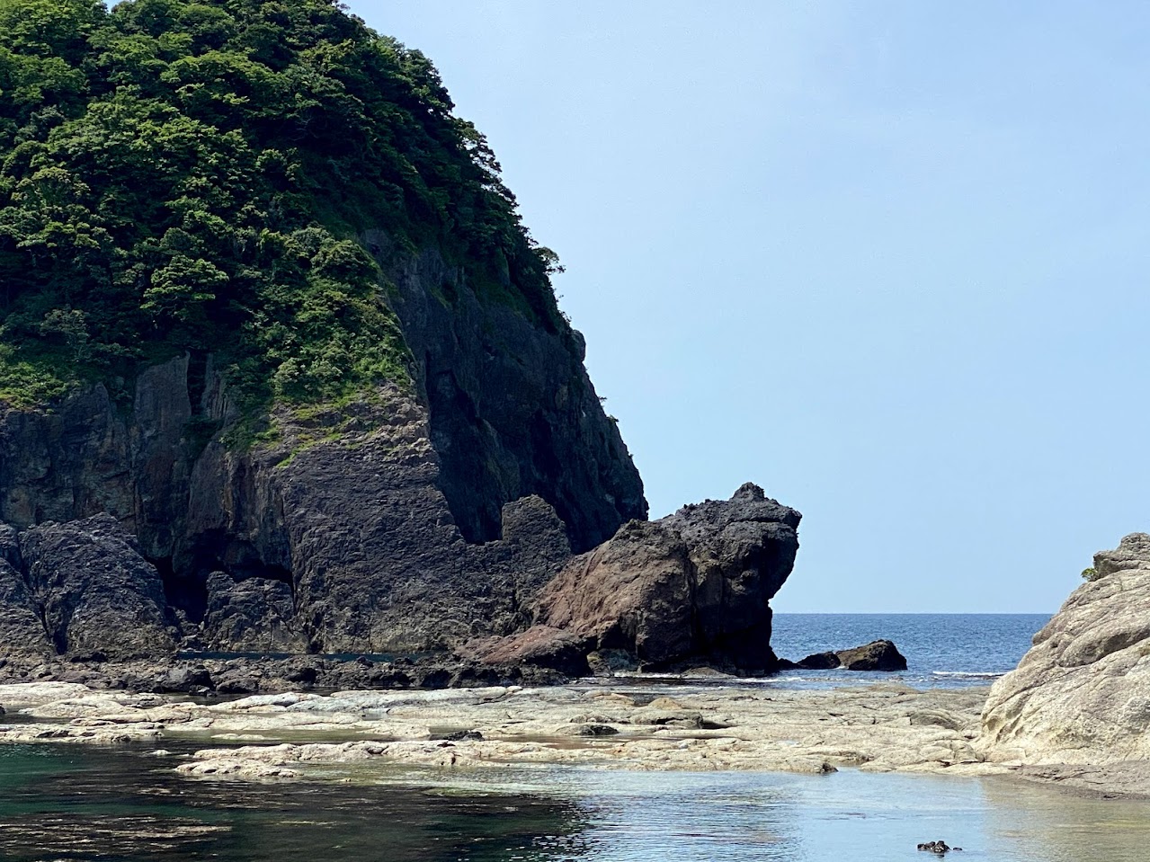 香住海岸「かえる島」