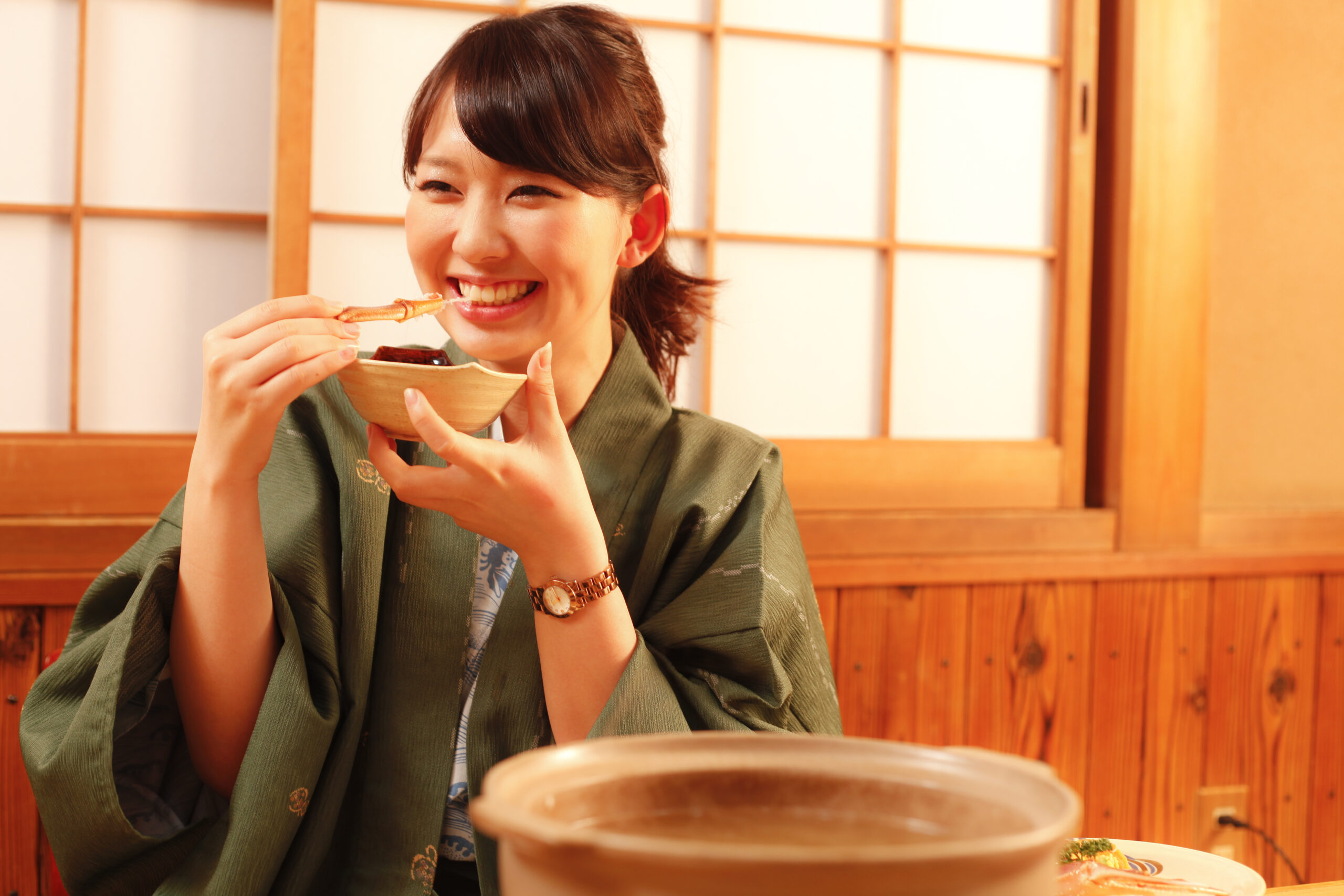 カニ鍋を食べる