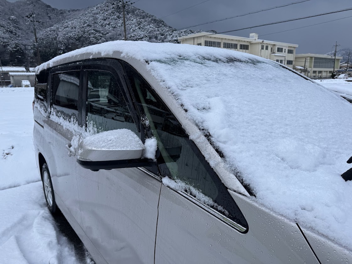 ２月２２日早朝、かどや送迎車